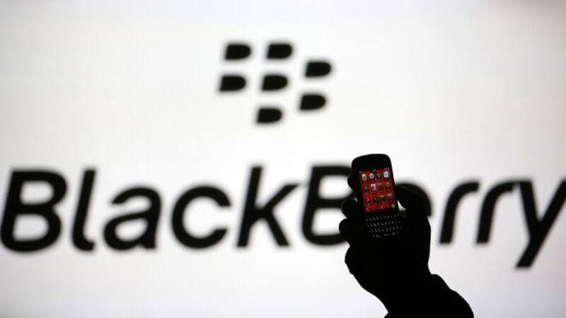 thumbnail for BlackBerry-branded 5G phone aimed at limited market: expert – Yahoo Canada Finance