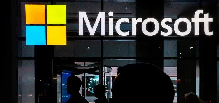 thumbnail for Microsoft rolls out red carpet for competitors' cloud customers