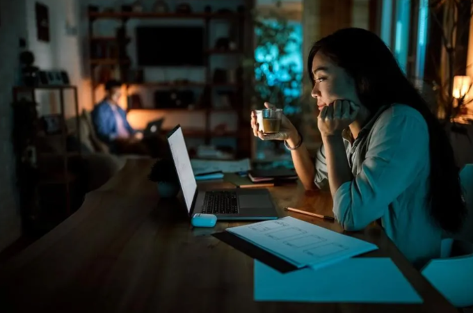 thumbnail for 20 Tips For Mastering The Art Of Remote Work Management