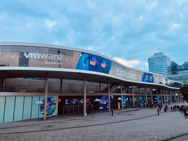 thumbnail for Broadcom Launches VeloRAIN, Using AI/ML to Improve Network Performance