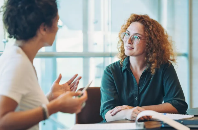 thumbnail for 14 Best Practices For HR Leaders To Share Pay Changes Effectively