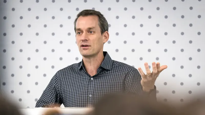 thumbnail for From Silicon Valley to DC, the Tech World Is Suddenly Obsessed With One Concept in AI: Distillation