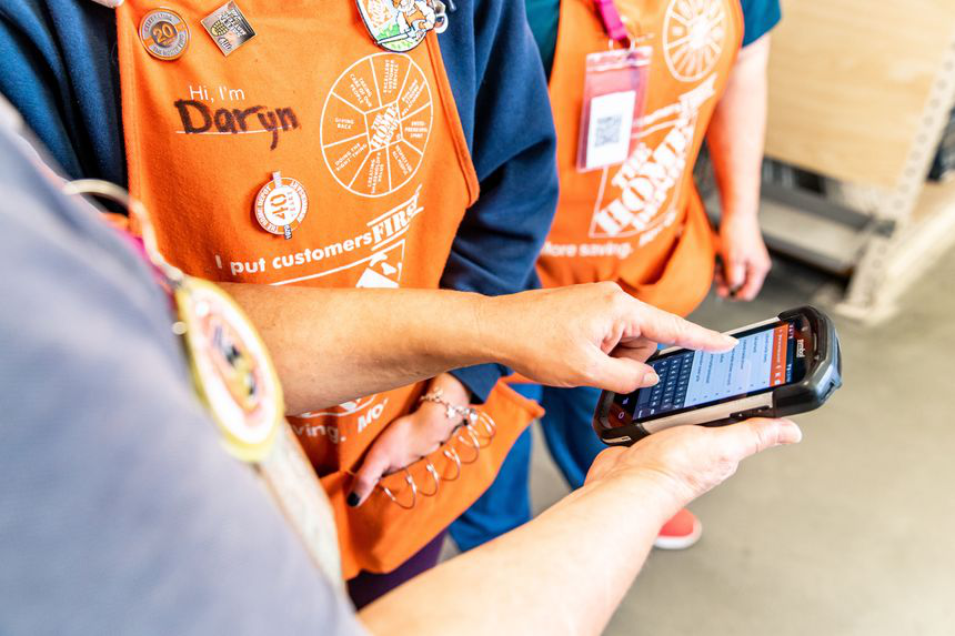 thumbnail for Pricey AI Apps Drive Up Cloud-Computing Spending