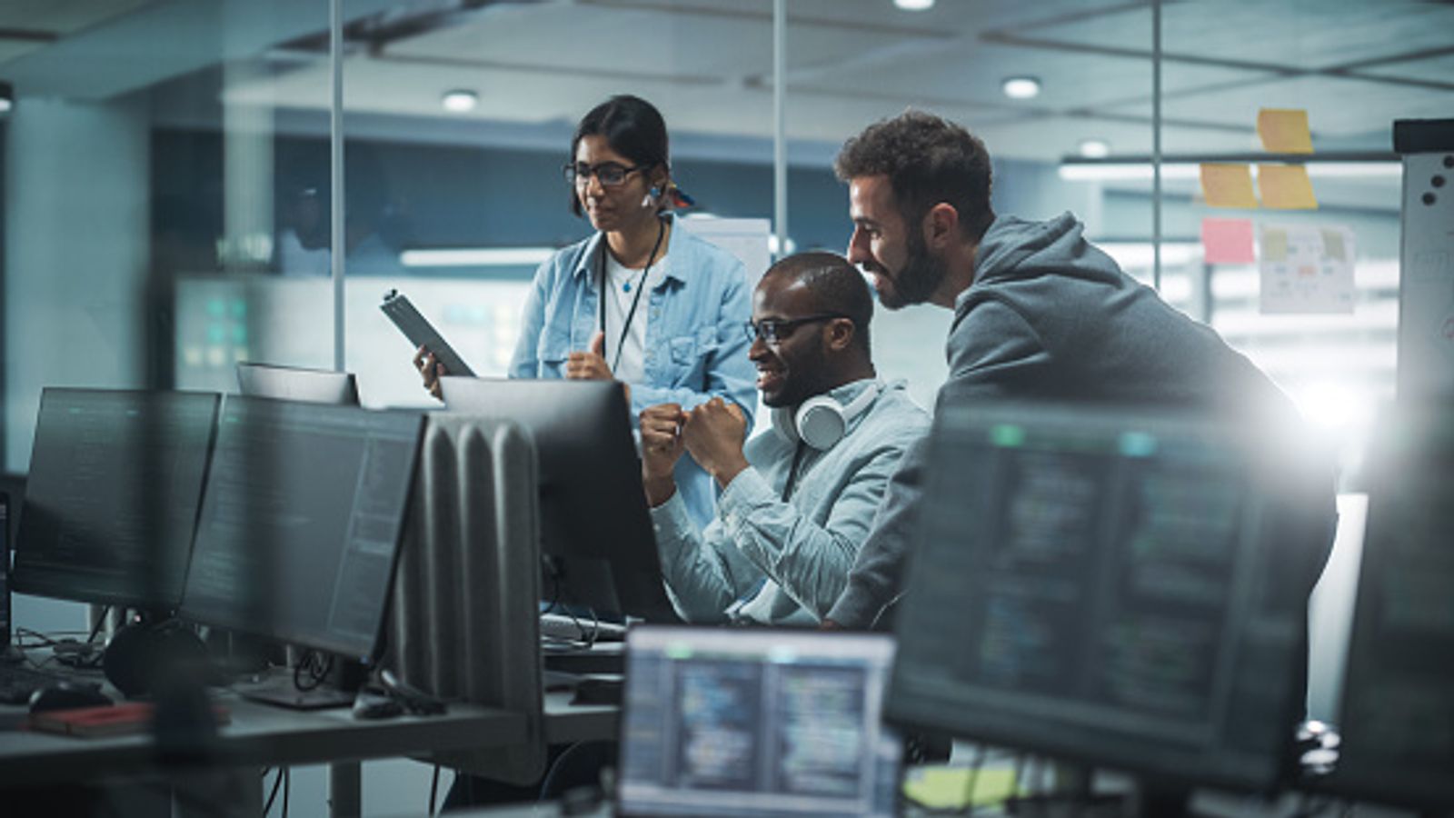 thumbnail for 3 Trends Shaping Enterprise SaaS Use in 2023