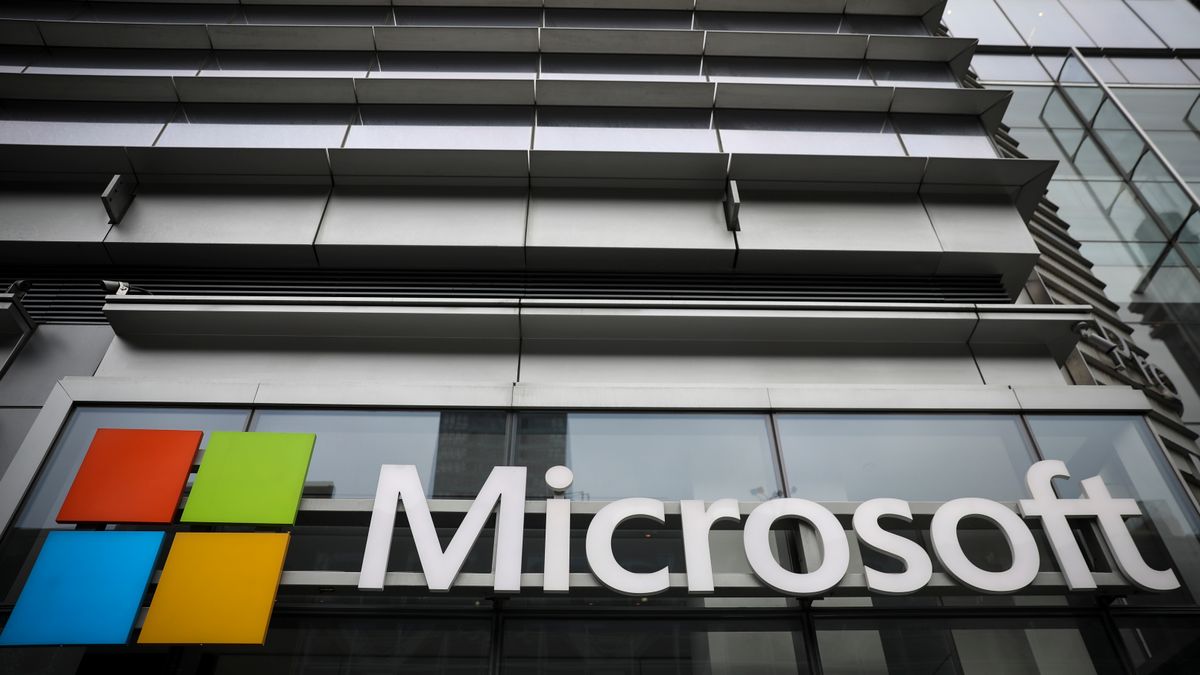 thumbnail for Microsoft introduces Windows Copilot key for PCs
