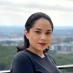 Elizabeth Vargas headshot