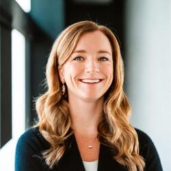 Christi Liebe headshot