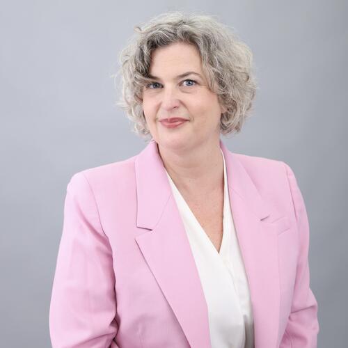 Caroline Riley headshot