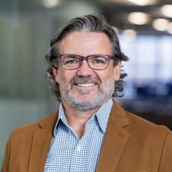 Craig Smith headshot