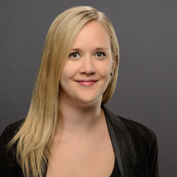 Rachel Stewart headshot