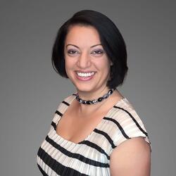 Suz Khatcherian headshot