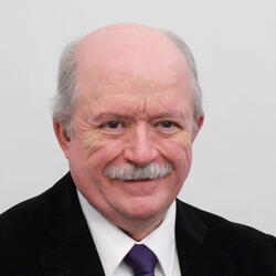 Graham Price headshot