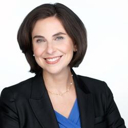 Vicki van Alphen headshot