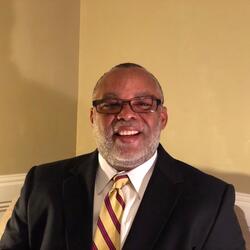 Carlos Thomas headshot