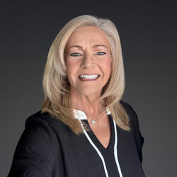 Amanda Harrison headshot