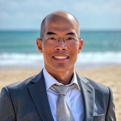 Sherwick Min headshot