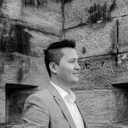 Robert Dang headshot