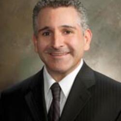 Erik Avakian headshot