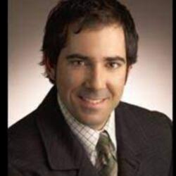 Ross Armstrong headshot