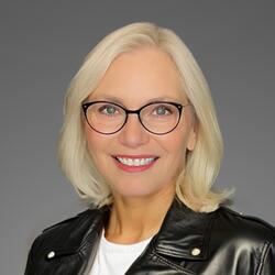 Susan Rothfuchs headshot