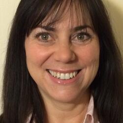 Margaret Cowx headshot