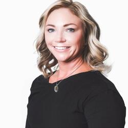 Trisha Kent headshot