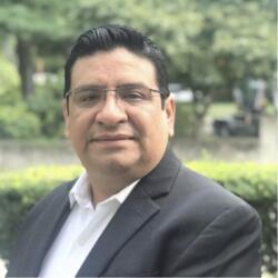 Edison Barreto headshot