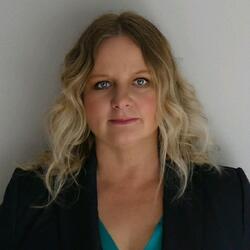 Julianna Bodzan headshot