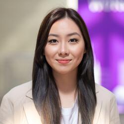 Veronica Kim headshot