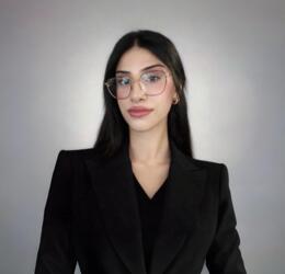 Vidhi Trivedi headshot