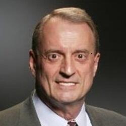 Henry Leingang headshot