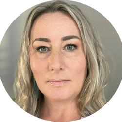 Felicity Nott headshot