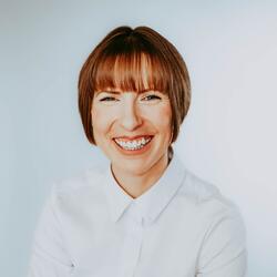 Kate McKenzie headshot