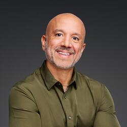 Carlos Rivera headshot