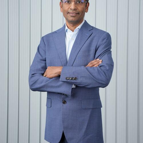 Vijay Swaminathan headshot
