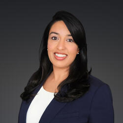 Noureen Syed headshot